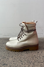 Estilo Emporio Alchemy Boots - Winter White