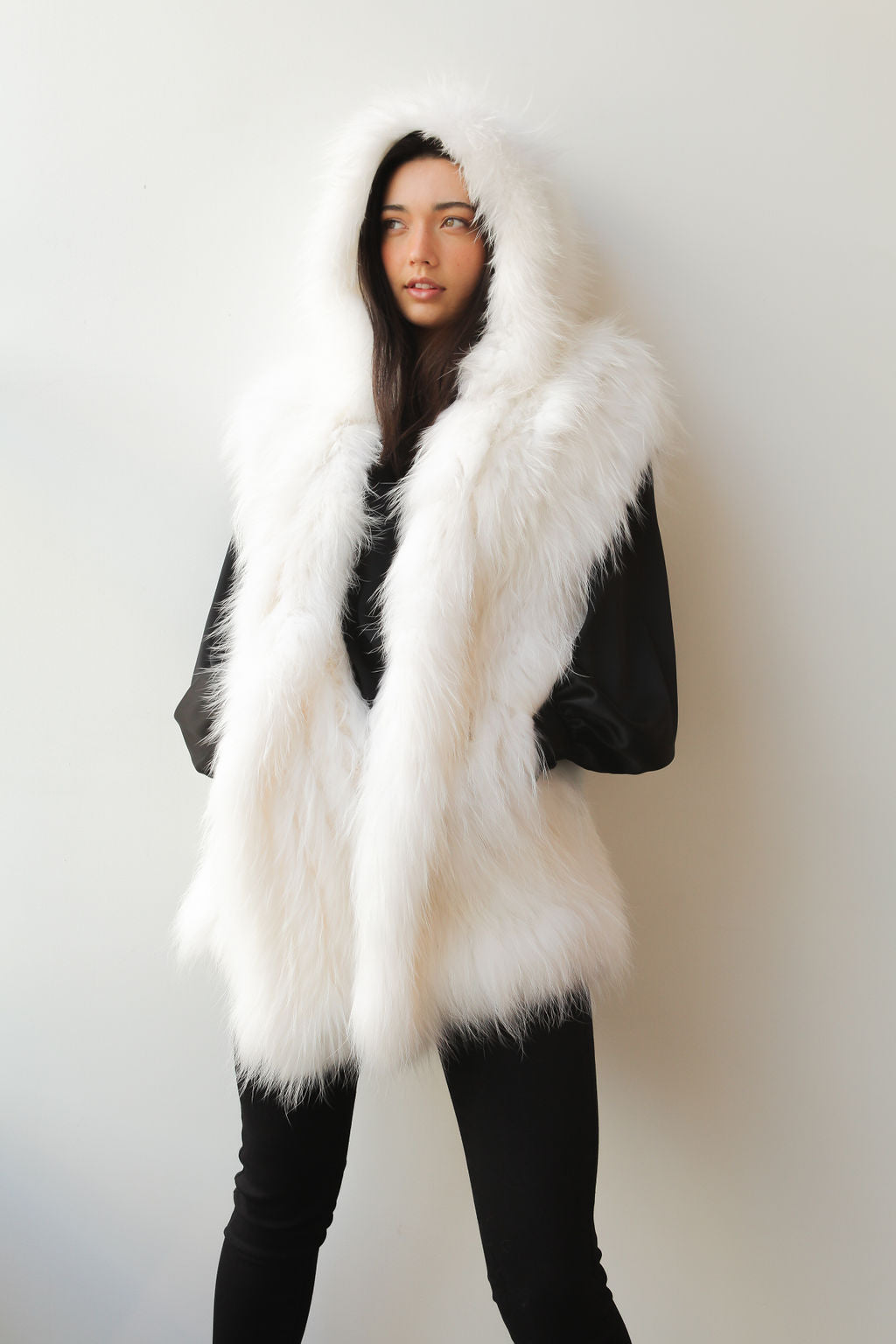 October Reign Wanderer Long Fur Vest - Snow